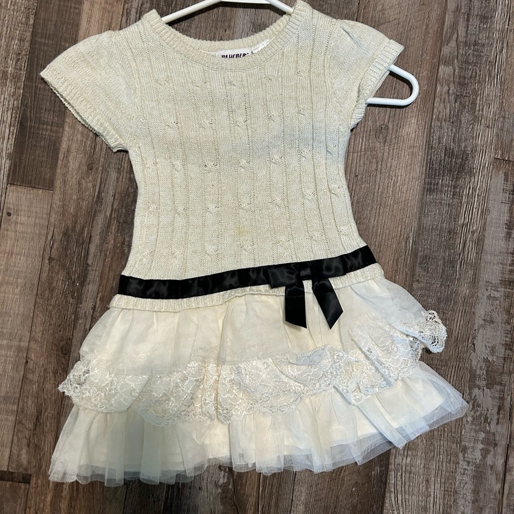 Dress from Cracker Barrel. Never worn was gift. Perfect condition
